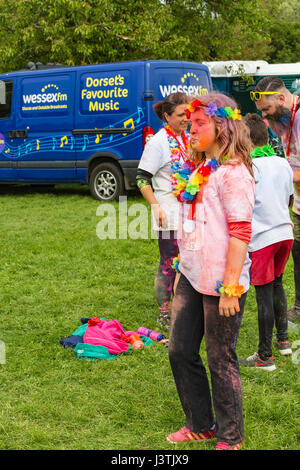 Weymouth, Dorset, UK. 6th May, 2017. Weldmar's Colour Run takes place at Weymouth to raise funds for the charity. Families participate in the event an Stock Photo