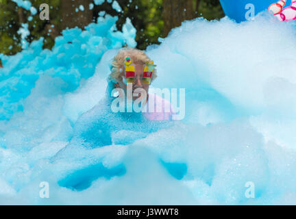 Weymouth, Dorset, UK. 7th May, 2017. Weldmar's Bubble Rush takes place at Weymouth to raise funds for the charity with about 2000 people expected to take part, running through bubbles of different colours.  Credit: Carolyn Jenkins/Alamy Live News Stock Photo