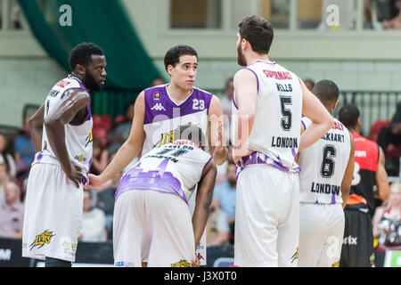Leicester, UK, 7 May 2017.  The BBL 2nd Leg Semi Final Leicester Riders vs London Lions held in the Leicester Arena, Riders win 72 vs Lions 55 progressing to the final. London Lion's  mates Joe Ikhinmwin (07), Zac Wells (05) , Andre Lockhart (06) Zaire Taylor (11)  and Kai Williams (23) discuss tactics.  ©pmgimaging/Alamy Live News Stock Photo