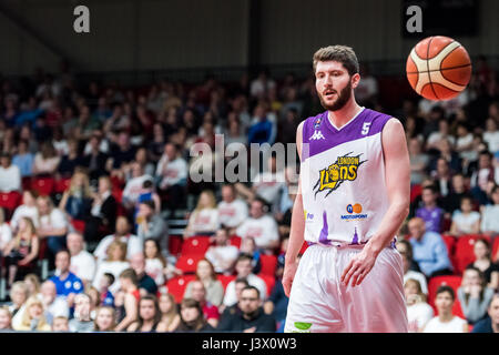 Leicester, UK, 7 May 2017.  The BBL 2nd Leg Semi Final Leicester Riders vs London Lions held in the Leicester Arena, Riders win 72 vs Lions 55 progressing to the final. London Lion's  Zac Wells (05) joining the game.  ©pmgimaging/Alamy Live News Stock Photo
