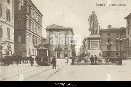 Livorno - Piazza Cavour con tram Stock Photo - Alamy