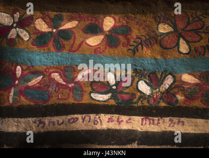 Ethiopian traditional house with decorated and painted walls, Kembata, Alaba Kuito, Ethiopia Stock Photo