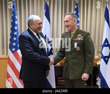 Jerusalem, Israel. 9th May, 2017. U.S. Chairman of the Joint Chiefs General Joseph Dunford, left, during a meeting with Israeli Minister of Defense Avigdor Lieberman May 9, 2017 in Tel Aviv, Israel. Credit: Planetpix/Alamy Live News Stock Photo