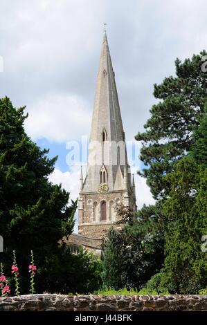 All Saints Church, Leighton Buzzard, Bedfordshire, was descrbed  by Sir John Betjeman as 'the finest church in Bedfordshire'. Stock Photo