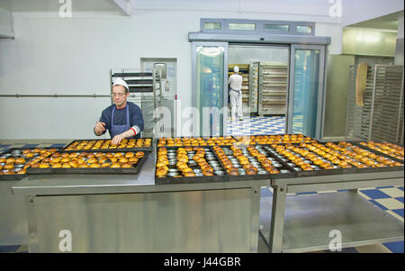 Portugal, Estredmadura, Lisbon, Belem, Pasteis de Belem cafe famous for its Pastel de Nata baked egg custard tarts. Stock Photo