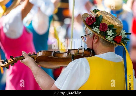 Shrewsbury Morris dancers performing in Castle Gardens as part of the St George's Day festivities in Bridgnorth, Shropshire. Stock Photo