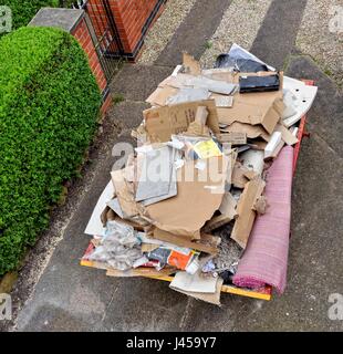 Builders Rubbish skip Stock Photo