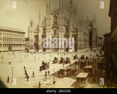 Milano piazza Duomo ca1880 Stock Photo