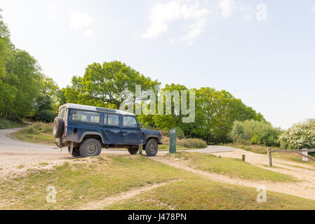 The Land Rover TD5 four wheel drive country vehicle of choice parked on the roadside in rural Hampshire, England, UK Stock Photo