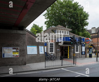 Hounslow Central station Stock Photo - Alamy