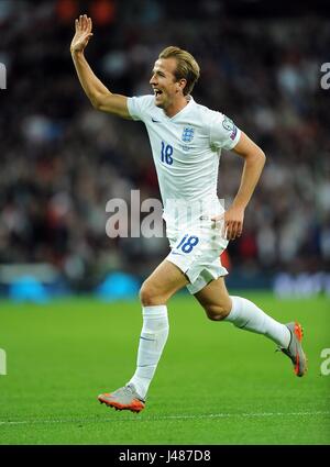 HARRY KANE OF ENGLAND CELEBRAT ENGLAND V SWITZERLAND WEMBLEY STADIUM LONDON ENGLAND 08 September 2015 Stock Photo