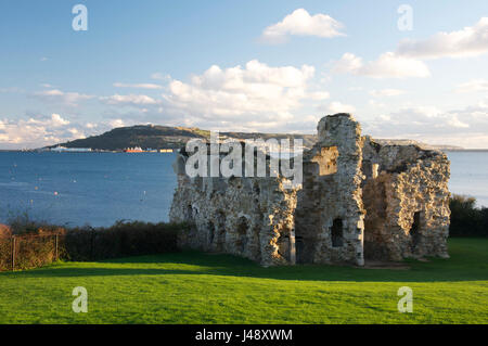 The ruined 16th Century Sandsfoot Castle, an artillery fort built in the reign of Henry VIII to defend Portland Harbour. Weymouth, Dorset, England, UK Stock Photo