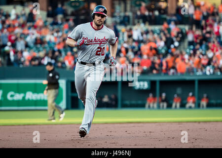 Baltimore, Maryland, USA. 09th May, 2017. Washington Nationals second baseman Daniel Murphy (20) homers during MLB game between Washington Nationals and Baltimore Orioles at Oriole Park at Camden Yards in Baltimore, Maryland. Credit: csm/Alamy Live News Stock Photo