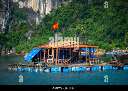 HA LONG BAY, VIETNAM - CIRCA SEPTEMBER 2014: Typical house of fishermen villages in Halong Bay, Vietnam Stock Photo