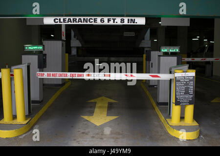 Exit lane of a parking garage with barrier and ticket machines Stock ... - Image Of A Garage Parking Lot Exit J49ym9