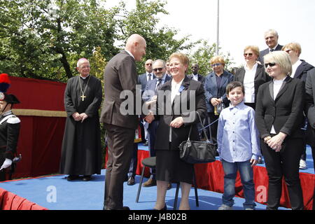 San Marcellino/Ce, Italy. 11th May, 2017. This morning, in Milan, there was the inauguration of the new Carabinieri Station, which in the case will be titled the Appointed Silver Medal at Valor Militare Pasquale Santonastaso. At the ceremony there will be Civil and Military Political Authorities. Gioacchino Alfano Credit: Fabio Sasso/Pacific Press/Alamy Live News Stock Photo