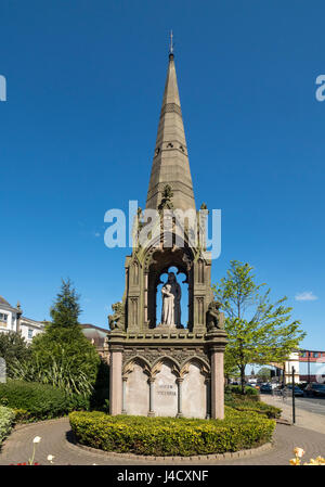 Statue of Queen Victoria erected in Station Square, Harrogate, UK,  to commemorate the Golden Jubilee  in 1887 Stock Photo