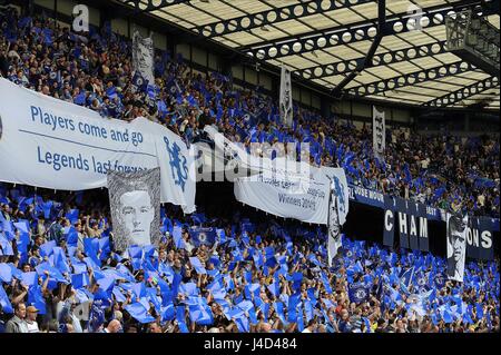 CHELSEA FANS WAVE FLAGS AND BA CHELSEA V SUNDERLAND STAMFORD BRIDGE STADIUM LONDON ENGLAND 24 May 2015 Stock Photo