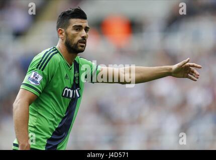 GRAZIANO PELLE SOUTHAMPTON FC SOUTHAMPTON FC ST JAMES PARK NEWCASTLE ENGLAND 09 August 2015 Stock Photo