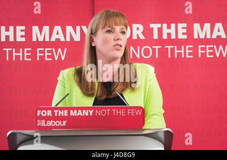 Labour's Shadow Education Secretary Angela Rayner during the launch Labour's education plans during a visit to Leeds City College. Stock Photo