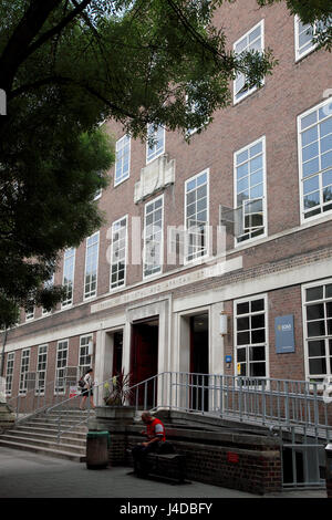The main entrance of SOAS, the School of Oriental and African Studies, University of London Stock Photo
