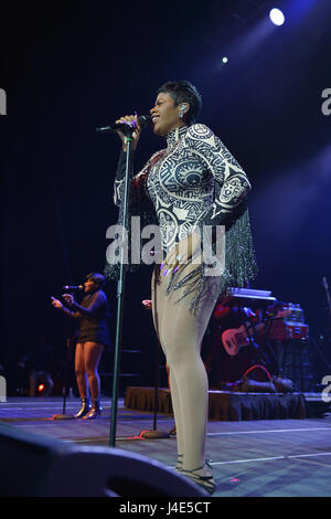 Hollywood, FL, USA. 11th May, 2017. Fantasia performs on stage at Hard Rock Live! in the Seminole Hard Rock Hotel & Casino on May 11, 2017 in Hollywood, Florida. Credit: Mpi10/Media Punch/Alamy Live News Stock Photo