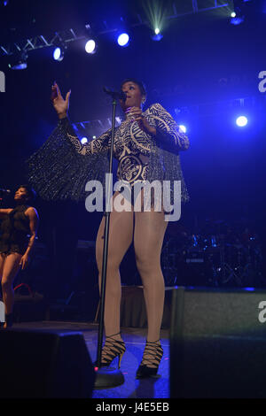 Hollywood, FL, USA. 11th May, 2017. Fantasia performs on stage at Hard Rock Live! in the Seminole Hard Rock Hotel & Casino on May 11, 2017 in Hollywood, Florida. Credit: Mpi10/Media Punch/Alamy Live News Stock Photo