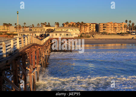 Crystal Pier, Pacific Beach, San Diego, California, United States of America, North America Stock Photo