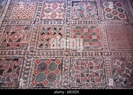 A geometric mosaic floor inside the 'House of Dionysus'  in the Archaeoological Park of Paphos (UNESCO World Heritage Site), Cyprus Stock Photo