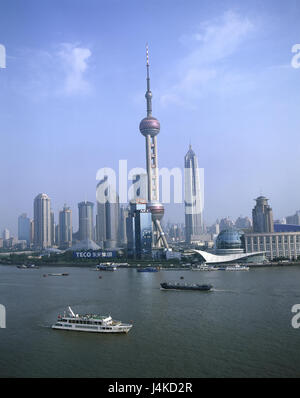 China, Shanghai, Pudong, town view, Oriental Pearl Radio & TV Tower, port entrance, ships Asia, Eastern China, Shanghai, economic centre, Yangzi metropolis, 'goal to the west', commercial centre, industrial centre, structure, architecture, television tower, 468 m high, builds in 1990-1994, landmarks, place of interest, Lujiazui gong yuan park, harbour, sea, the Pacific Stock Photo