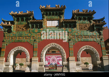 China, Hebei Province, Chengde, temple, Xumifushouzhi Miao, goal Asia, Eastern Asia, Nordostchina, place of interest, culture, Wai Ba Miao, Eight external temples, cloister, Xumifushou Miao, Xu Mi Fu Shou Zhi Miao, 'temple of the blessedness of the Sumeru mountain', temple attachment, building, architecture, builds about 1780, archways, passage, facade, tiles, brightly, UNESCO-world cultural heritage Stock Photo