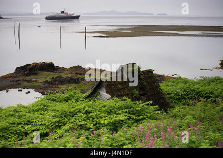 The USA, Alaska, Frederick Sound, Kupreanof Iceland, Kake, coast, steelworks, ferry, sea, Stock Photo