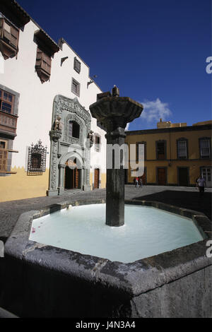 Spain, grain Canaria, Reading of Palma, Vegueta, plaza del Pilar Nuevo, Casa Museo Colon, well, Stock Photo