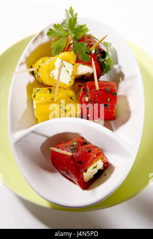 Plate, peppers, feta cheese, snacks, party snacks, red, yellow, hors-d'oeuvre, piquant, marinates, object photography, Food, Stock Photo