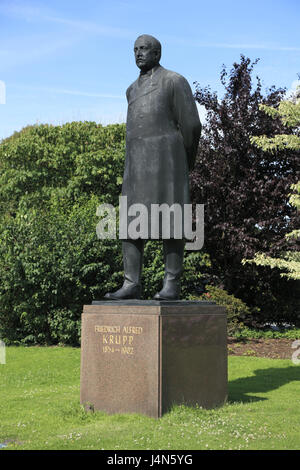 Germany, food, dysentery area, Bredeney, Villa hill, statue, Friedrich Alfred Krupp, North Rhine-Westphalia, Essen-Bredeney, part of town, hill park, family seat, industrialist's family, monument, freeze frame, Stock Photo