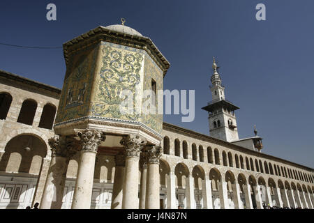 Syria, Damascus, Old Town, Umayyad mosque, inner courtyard, place of interest, building, structure, architecture, church, sacred construction, faith, religion, Islam, lighting, minaret, Weihrauchstrasse