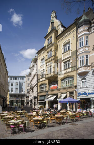 Austria, Carinthia, Klagenfurt, street cafe,