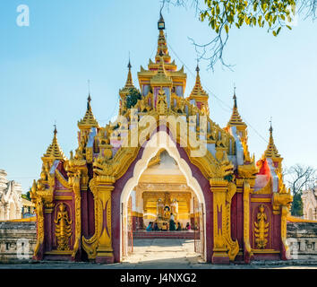 temple at Kuthodaw Pagoda, a Buddhist stupa, located in Mandalay, Burma (Myanmar), that contains the world's largest book. Stock Photo