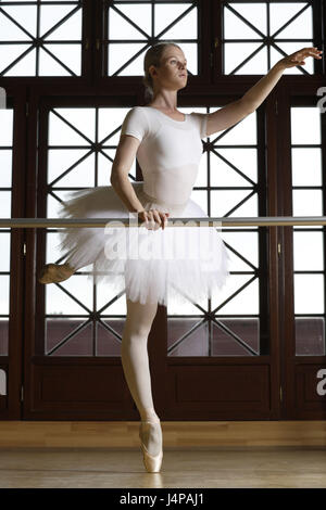 Ballet dancer, model released Stock Photo - Alamy