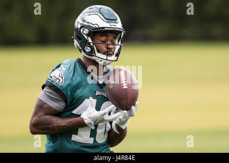 Philadelphia Eagles' Chris Black runs the ball during an NFL football  rookie minicamp at the team's training facility in Philadelphia, Friday,  May 12, 2017. (AP Photo/Matt Rourke Stock Photo - Alamy