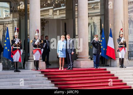 Paris, France. 14th May, 2017. Emmanuel Macron and his wife Brigitte up the stairs of Elysee Palace. Emmanuel Macron inauguration as france's new president at the Elysée Palace in Paris , France, on May 14 2017. Credit: Phanie/Alamy Live News Stock Photo
