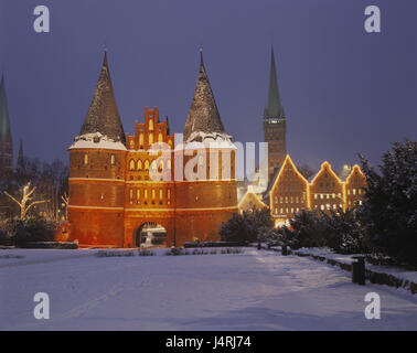 Germany, Schleswig - Holstein, Lübeck, Holstentor, winter, dusk, Hanseatic town, Old Town island, structure, building, Holstein gate, town gate, goal, goal construction, historically, city fortification, fortification, architecture, place of interest, UNESCO-world cultural heritage, season, snow, cold, Stock Photo