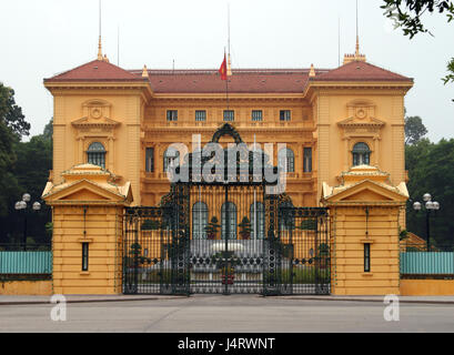 The Presidential Palace, originally the French governor’s residence, in Hanoi, Vietnam Stock Photo