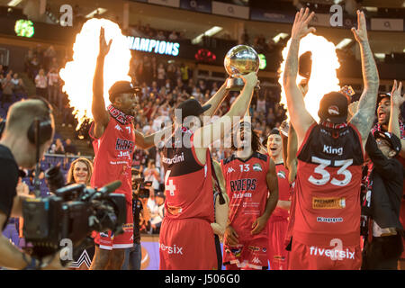 London, UK. 14th May, 2017. BBL Basketball Play-off Final, Leicester Riders vs Newcastle Eagles at The O2 Arena, London. Riders win 84-63. Riders celebrate the win. Credit Carol Moir/Alamy Live News. Stock Photo