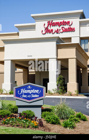 Alabama,Lee County,Opelika,Hampton Inn,& Suites,motel,hotel chain,outside exterior,front,entrance,3 story building,entrance,front,driveway,lodging,AL0 Stock Photo