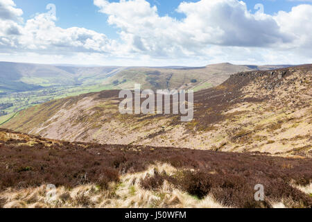 View along part of the southern edge of Kinder Scout dropping down to the Vale of Edale, Derbyshire, Peak District National Park, England, UK Stock Photo