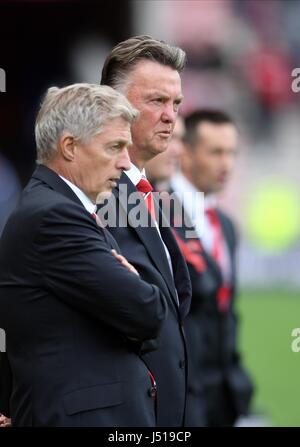 MARCEL BOUT LOUIS VAN GAAL MANCHESTER UNITED MANCHESTER UNITED ASSISTANT CO STADIUM OF LIGHT SUNDERLAND ENGLAND 24 August 2014 Stock Photo