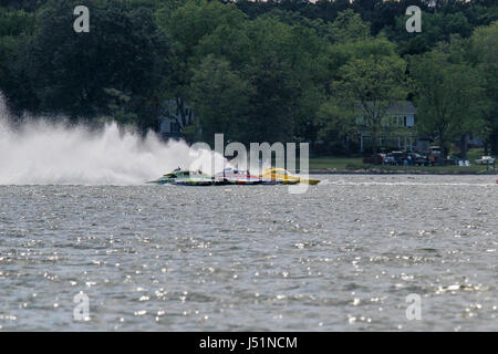 Cambridge power boat regatta  - The Cambridge Classic - The first competition in 2017 of the Hydroplane Racing League. Stock Photo