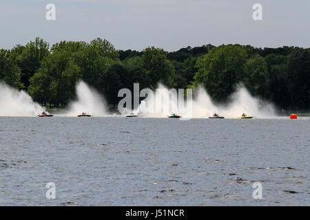 Cambridge power boat regatta  - The Cambridge Classic - The first competition in 2017 of the Hydroplane Racing League. Stock Photo