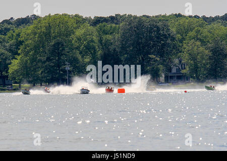 Cambridge power boat regatta  - The Cambridge Classic - The first competition in 2017 of the Hydroplane Racing League. Stock Photo